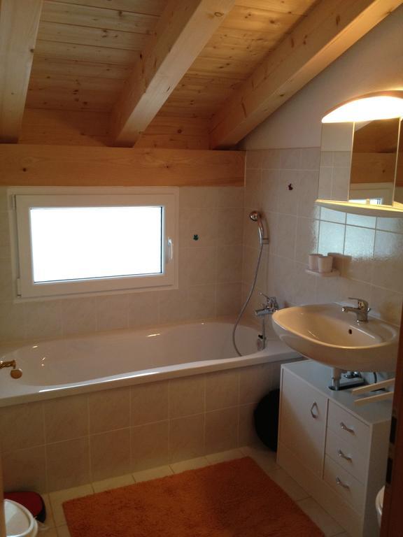 Casa Aurora Villa Sedrun Szoba fotó