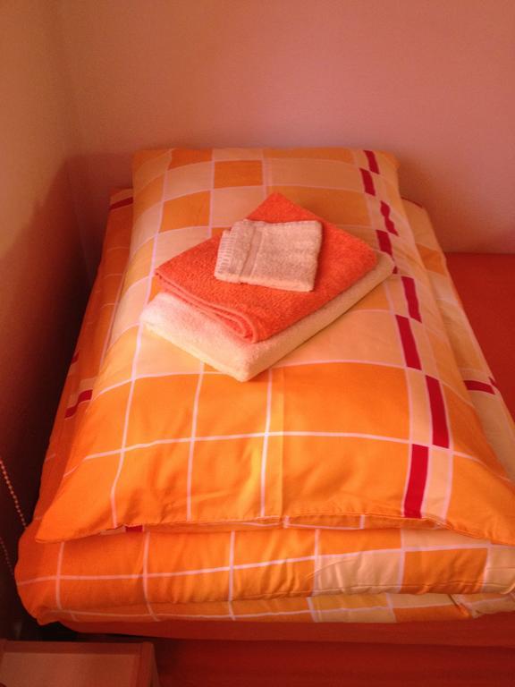 Casa Aurora Villa Sedrun Szoba fotó